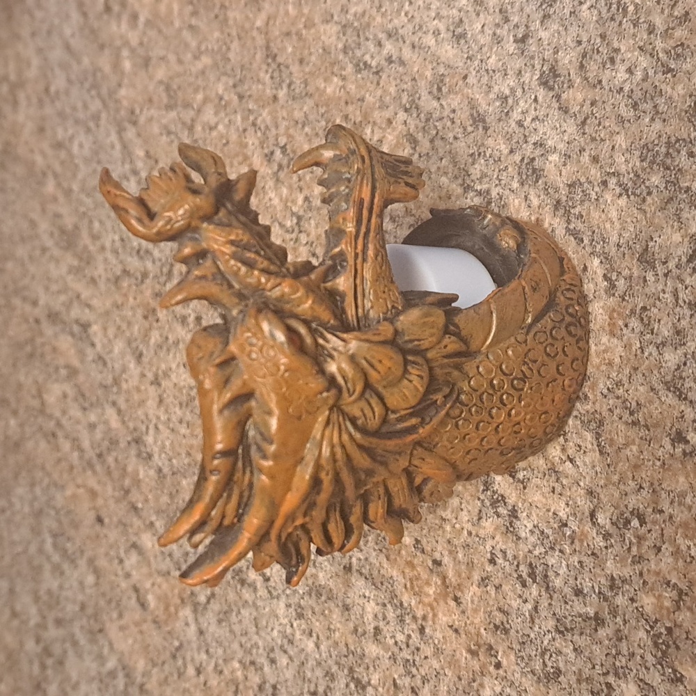 DRAGON CANDLE HOLDER